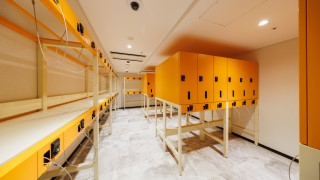 Self-Service Cloakroom